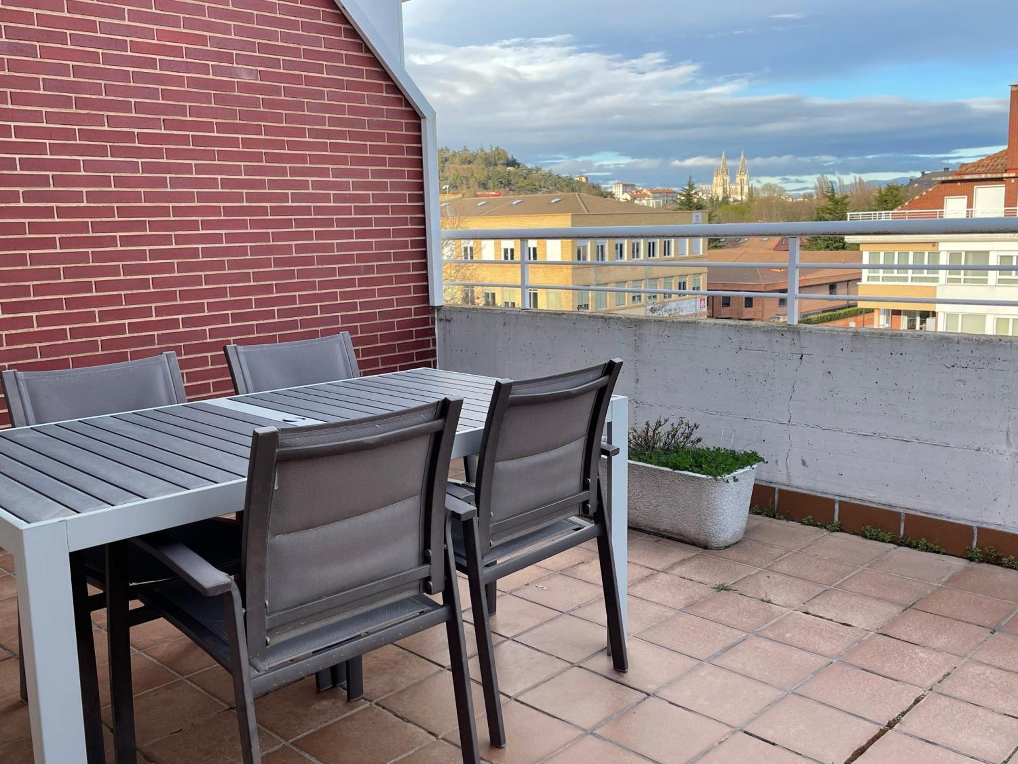 Apartamento Con Gran Terraza Y Vistas A La Catedral. Burgo Dış mekan fotoğraf